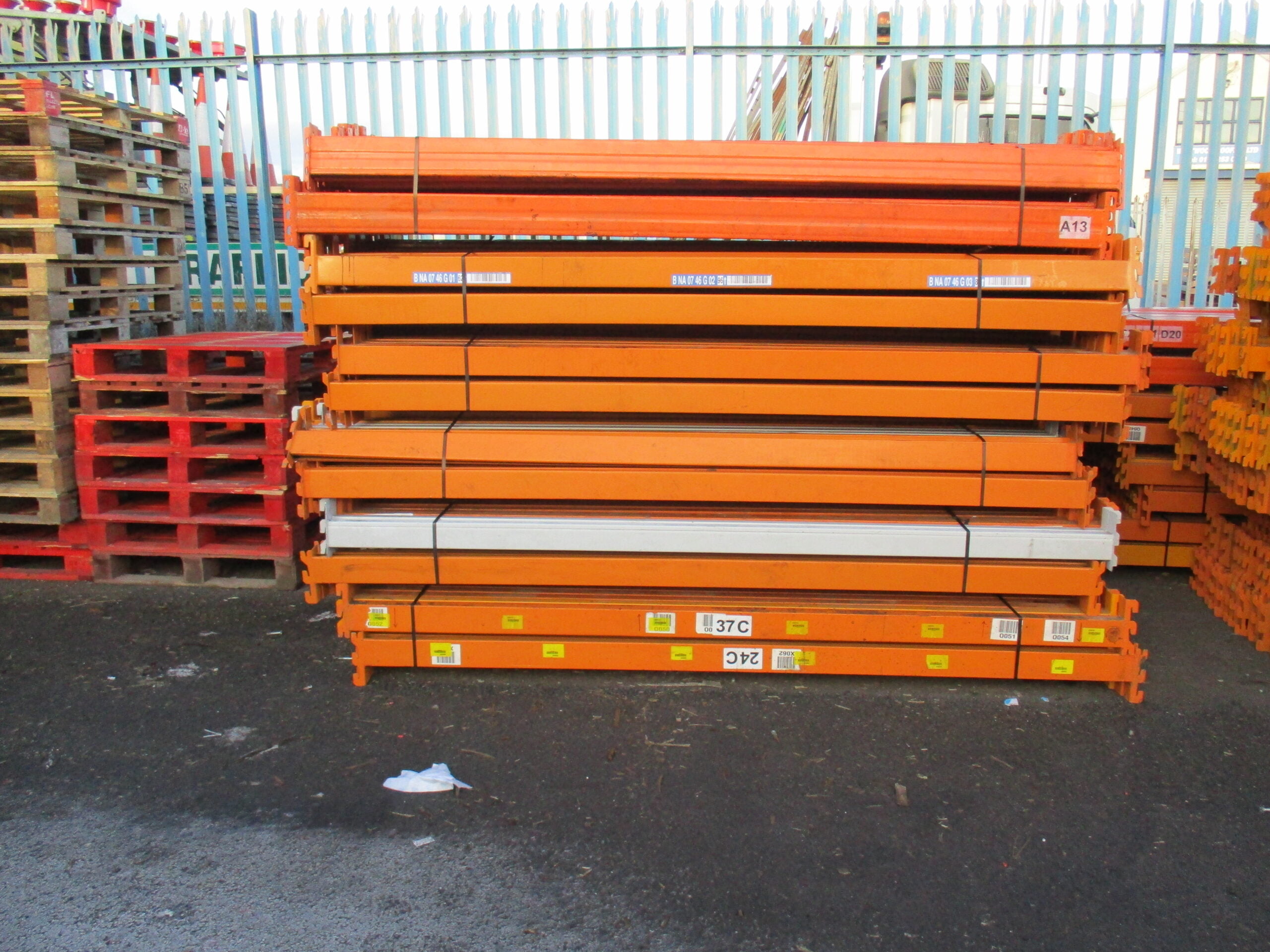 Used apex pallet racking