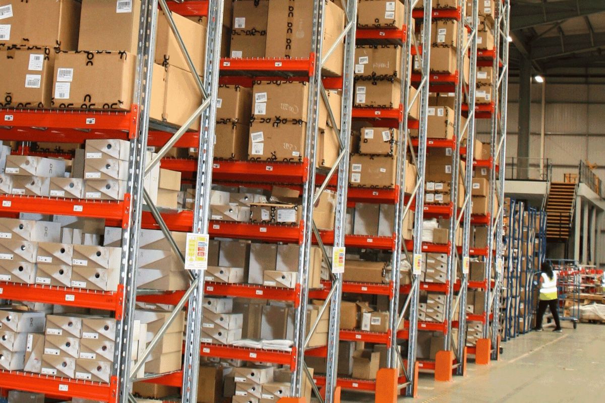 second-hand pallet racking rental, stocked with inventory